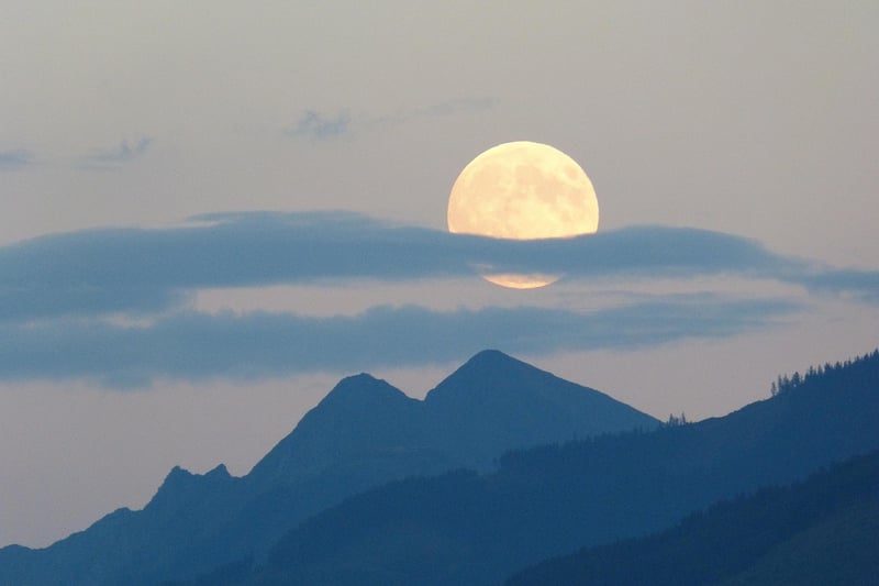 Moon Lighting Fixture